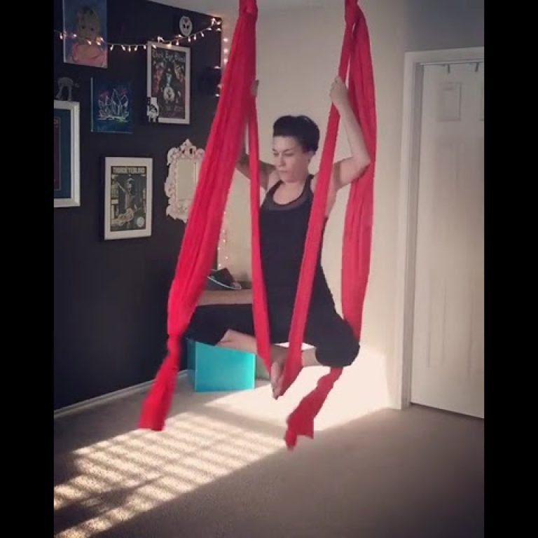 Aerial Yoga Bali Canggu Seminyak. Come and visit us today !