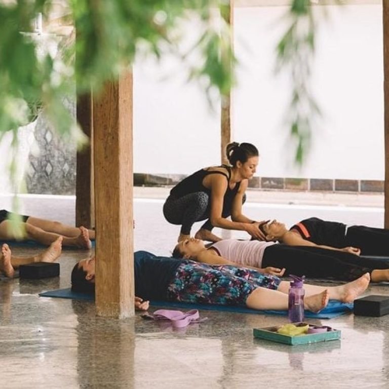 Surf-Yoga-Retreats-Bali-S-Resorts